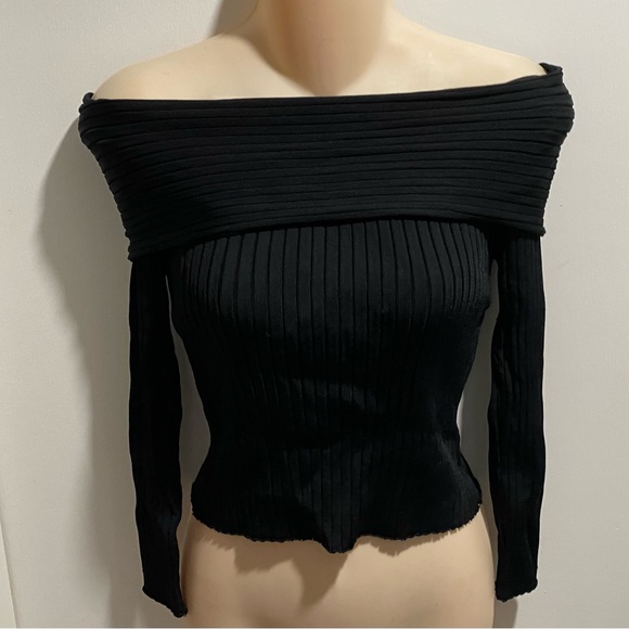 Zara Sweaters - Zara Viscose Chunky Grunge Whimsigoth Y2K Cropped Off Shoulder Sweater Top S